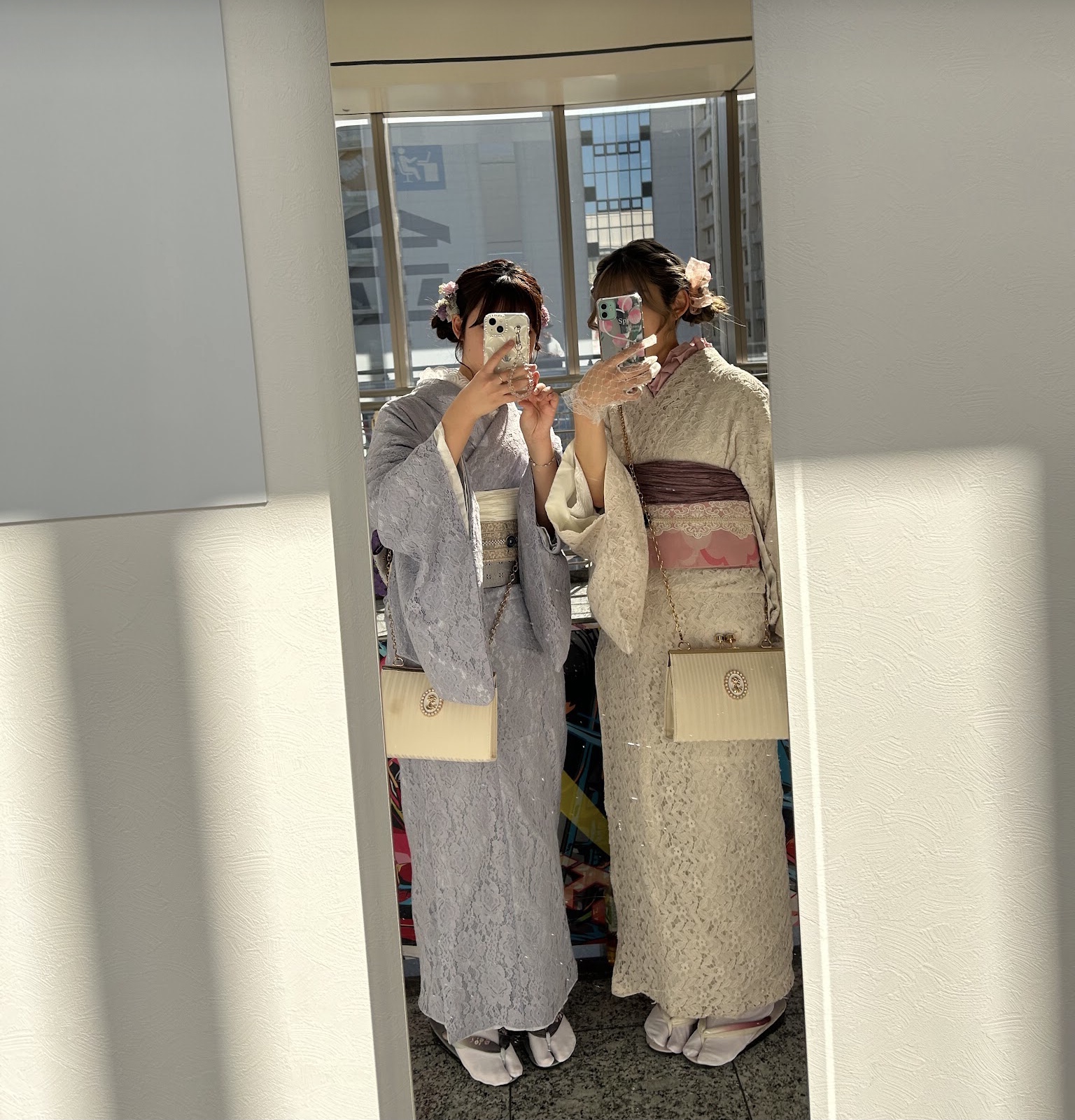 VASARA金沢駅前店/鏡越しフォト