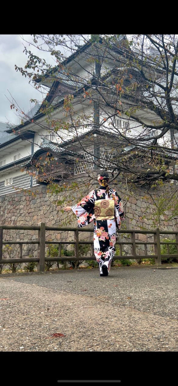バサラ兼六園店♡金沢城前で
