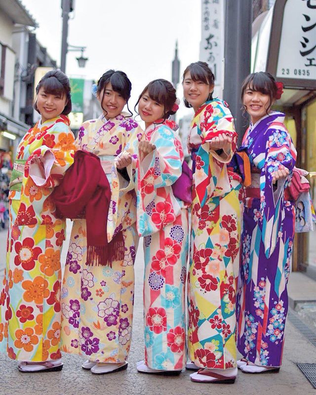 春にピッタリな着物コーディネートをご紹介。着物を着て出かけてみませんか？