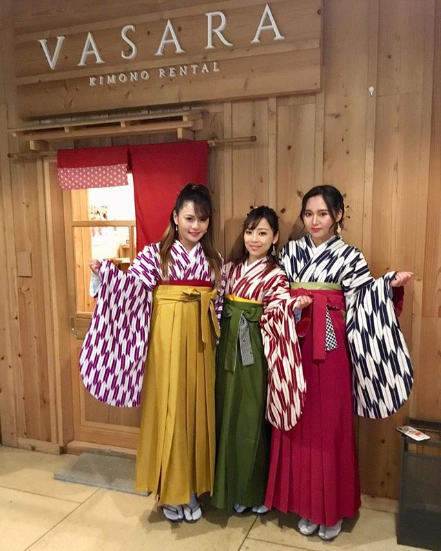 【袴の学割キャンペーン実施中】予約してないお友達を誘って卒業式を一緒にお祝いしましょう!