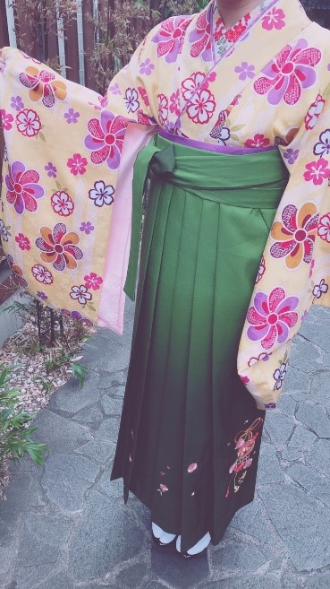 慣れない袴でストレス無く過ごす方法特集＆豆知識