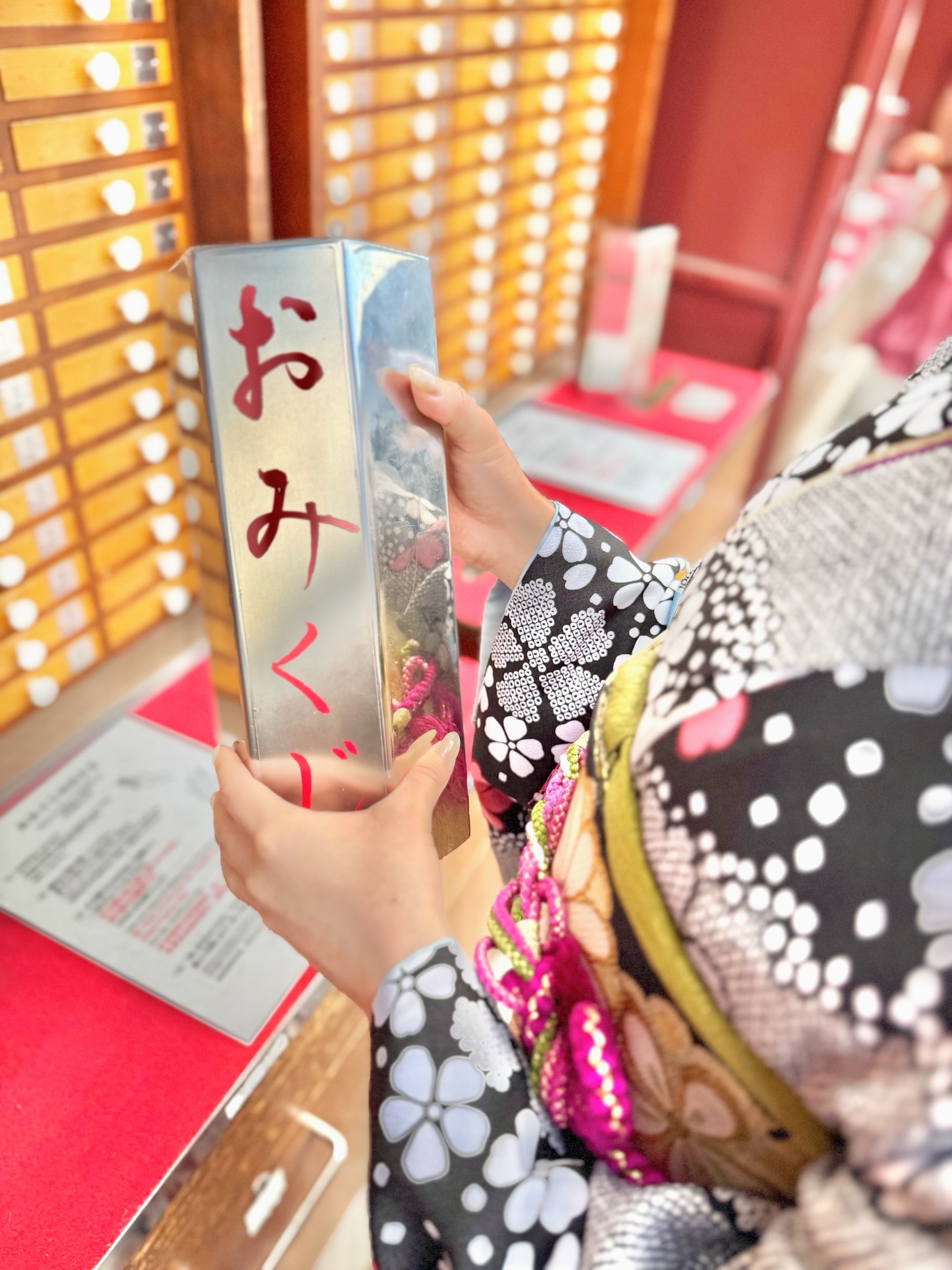 東京都浅草 袴 訪問着 七五三 浴衣 振袖 着物レンタルVASARA浅草駅前