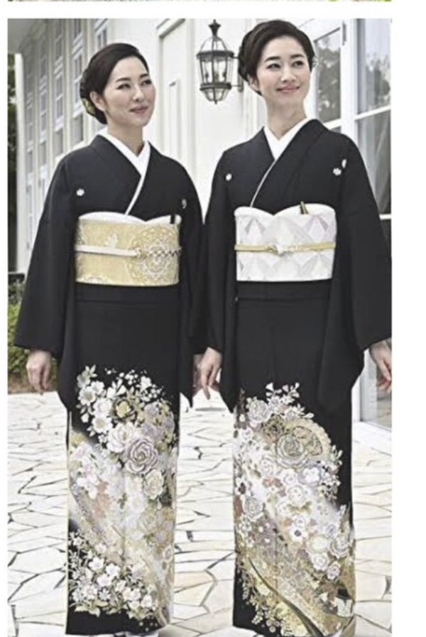 黒留袖はVASARAでレンタル