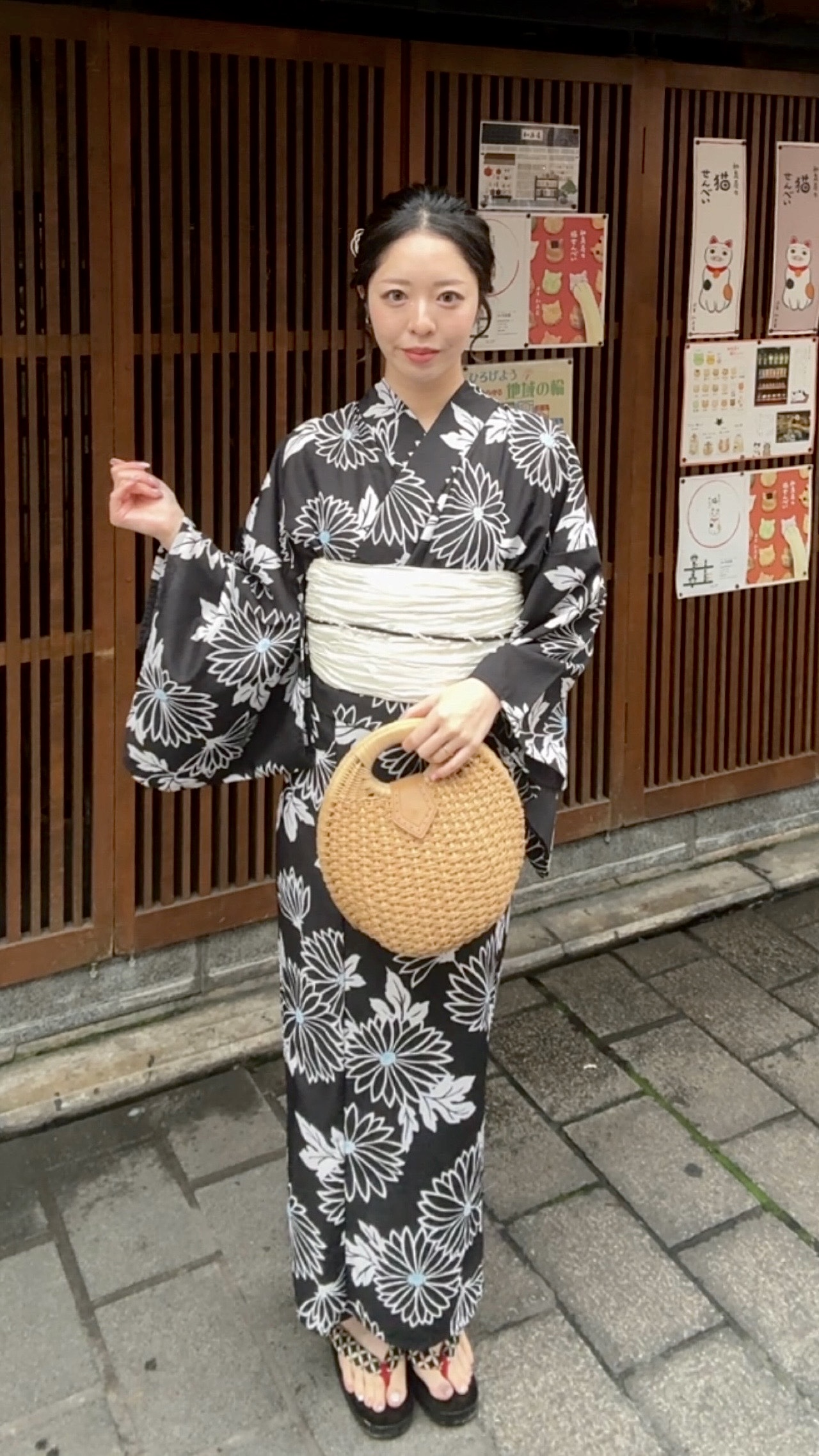 東京都浅草 袴 訪問着 七五三 浴衣 振袖 着物レンタルVASARA浅草駅前